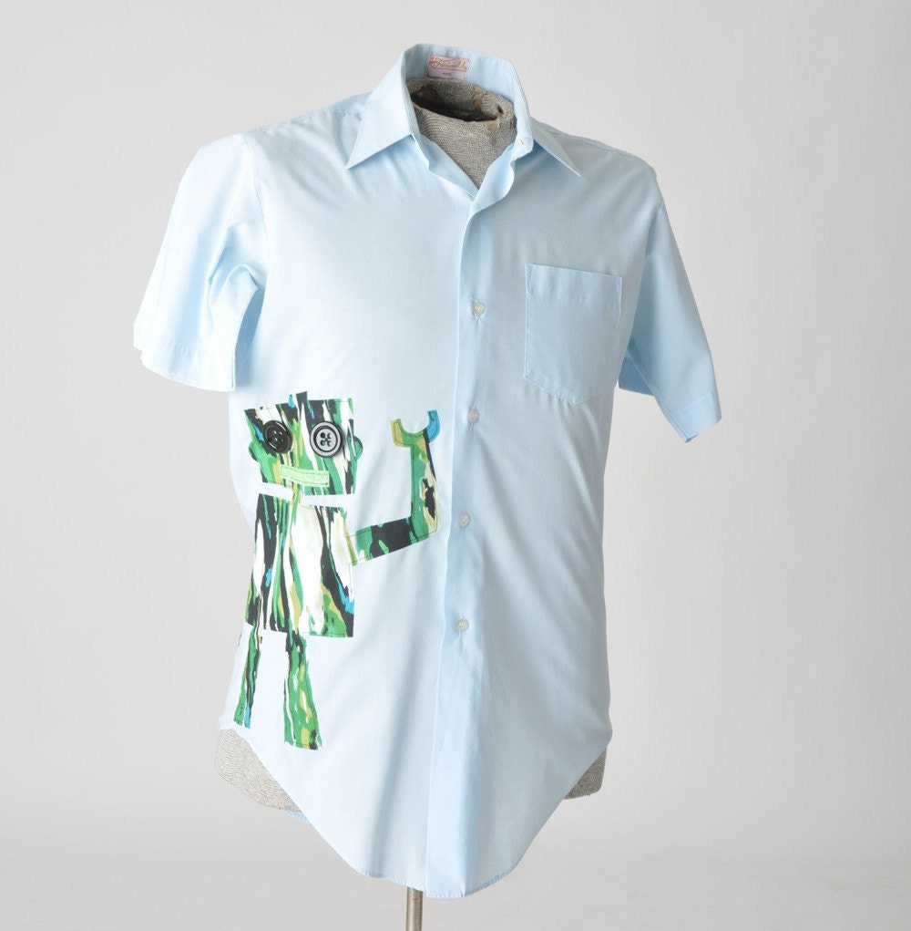 applique robot on mens vintage shirt - M / L - SALE