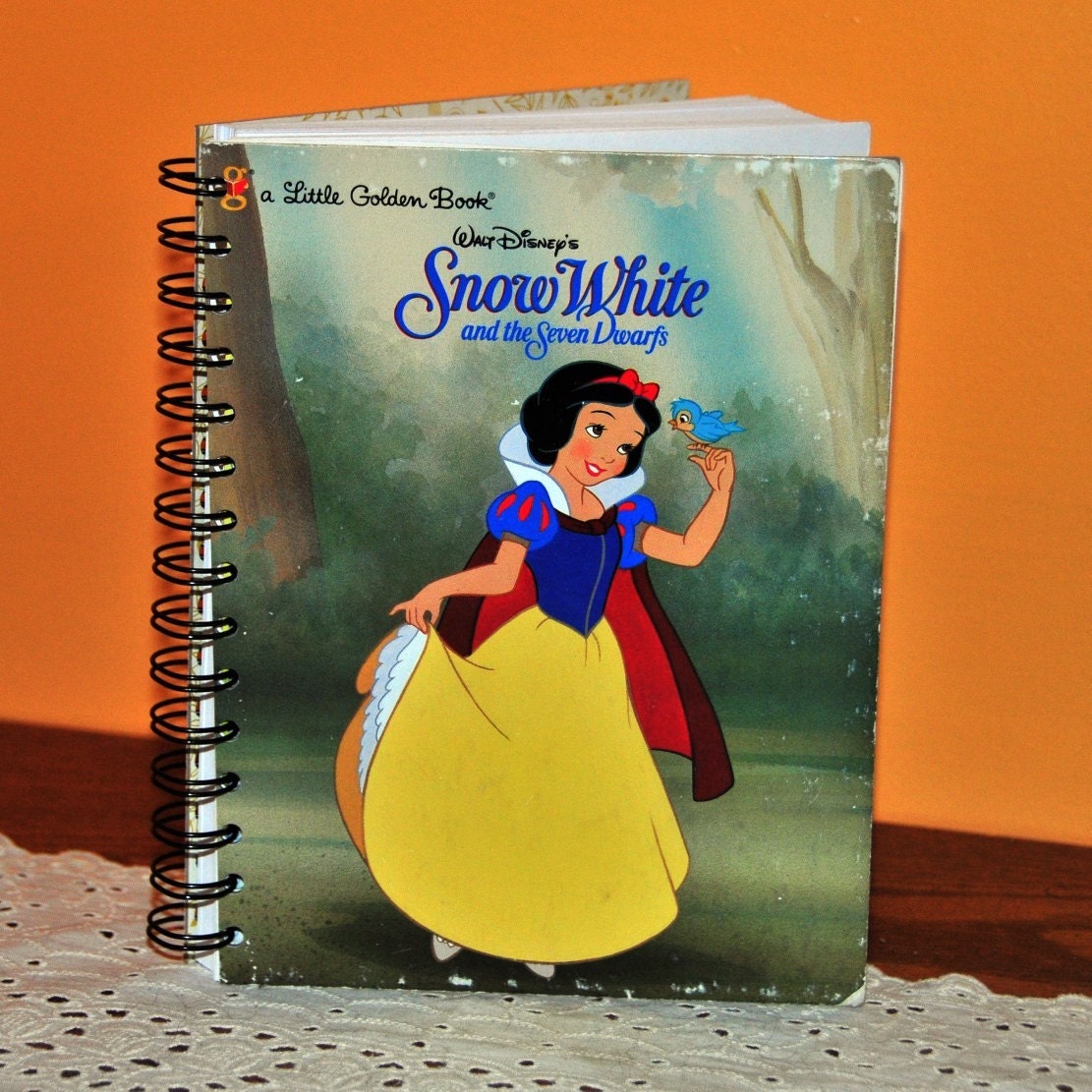 Choose a Disney Princess / Walt Disney Autograph Golden Book / Snow White / Pocahontas / Beauty and the Beast
