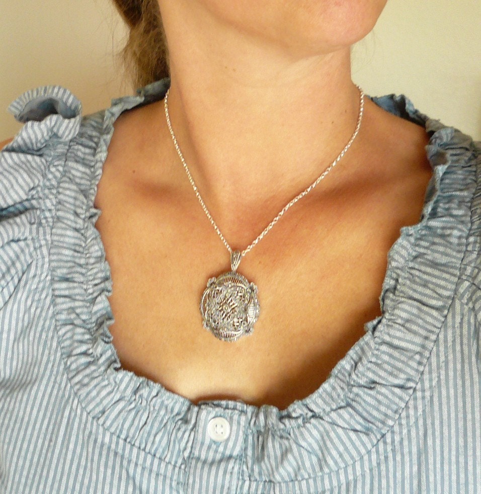 SALE Sterling Silver Victorian Marcasite Pendant Necklace