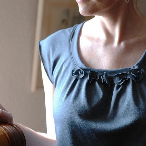 Womens Short Sleeve Tshirt - Little Bits Tee - Made to Order
