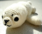 Eira the baby harp seal amigurumi