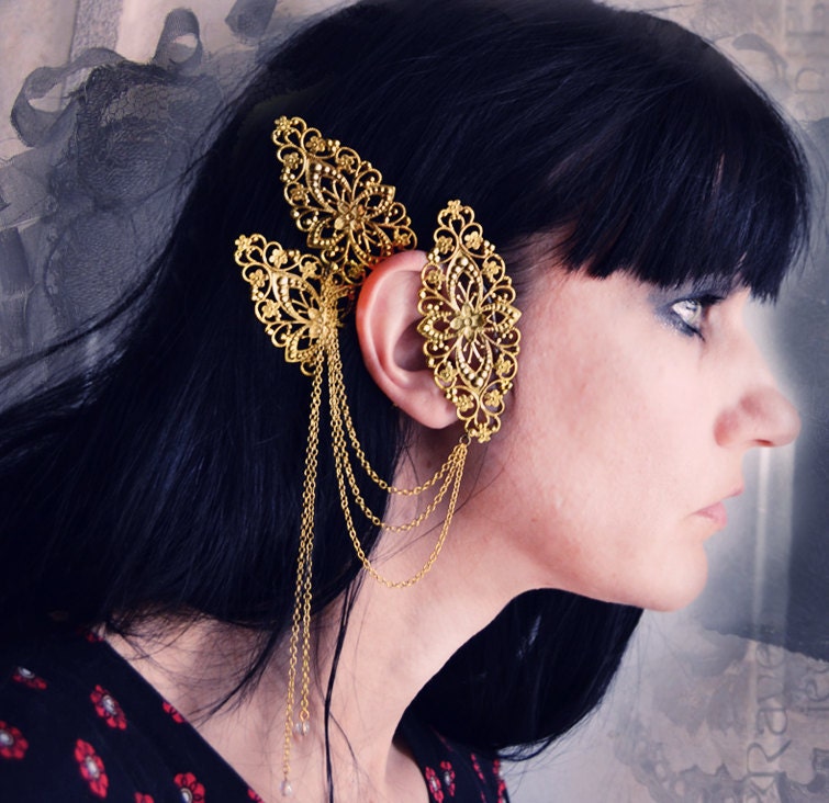 Labyrinth Ear Cuff Ornate Gold Filigree with Chains and Beads