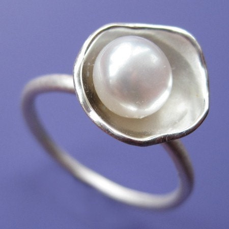 Oyster Ring