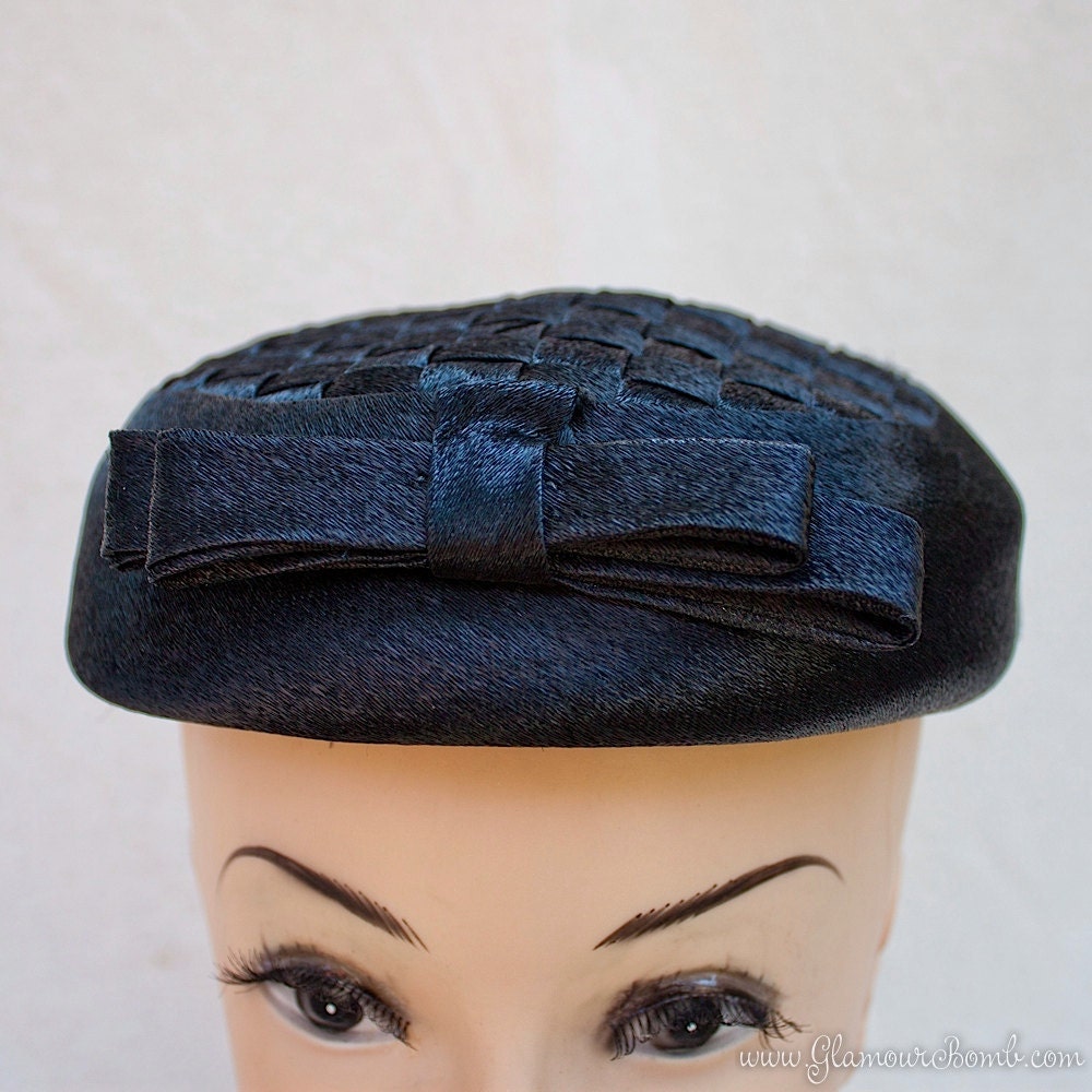 Halle Bros. Vintage Pillbox Topper Hat Circa 1940s
