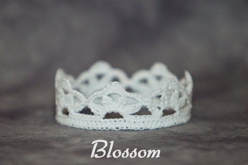 PATTERN - Crochet Crown - Blossom
