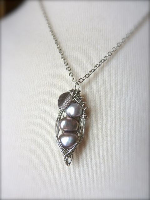 Silver Grey Gray 3 Pearl Pea Pod Necklace