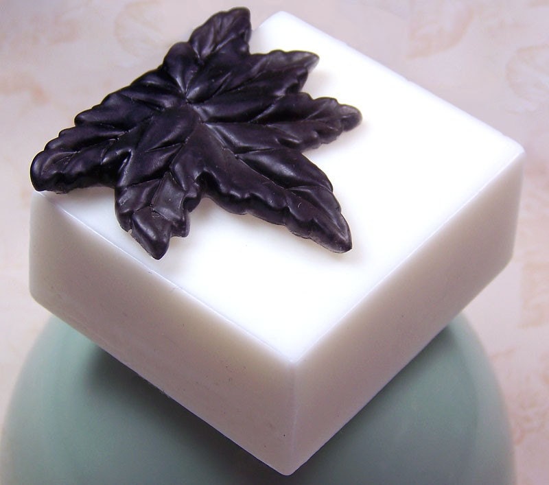 HANDMADE GLYCERIN SOAP in Black Tea Scent