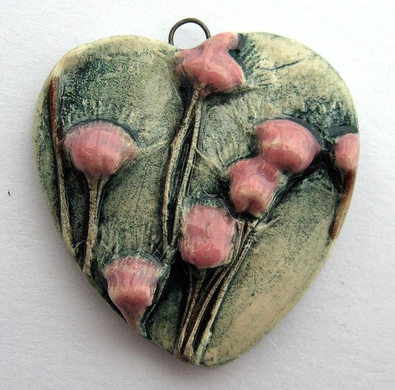 Wild Daisy in Pink Heart Pendant