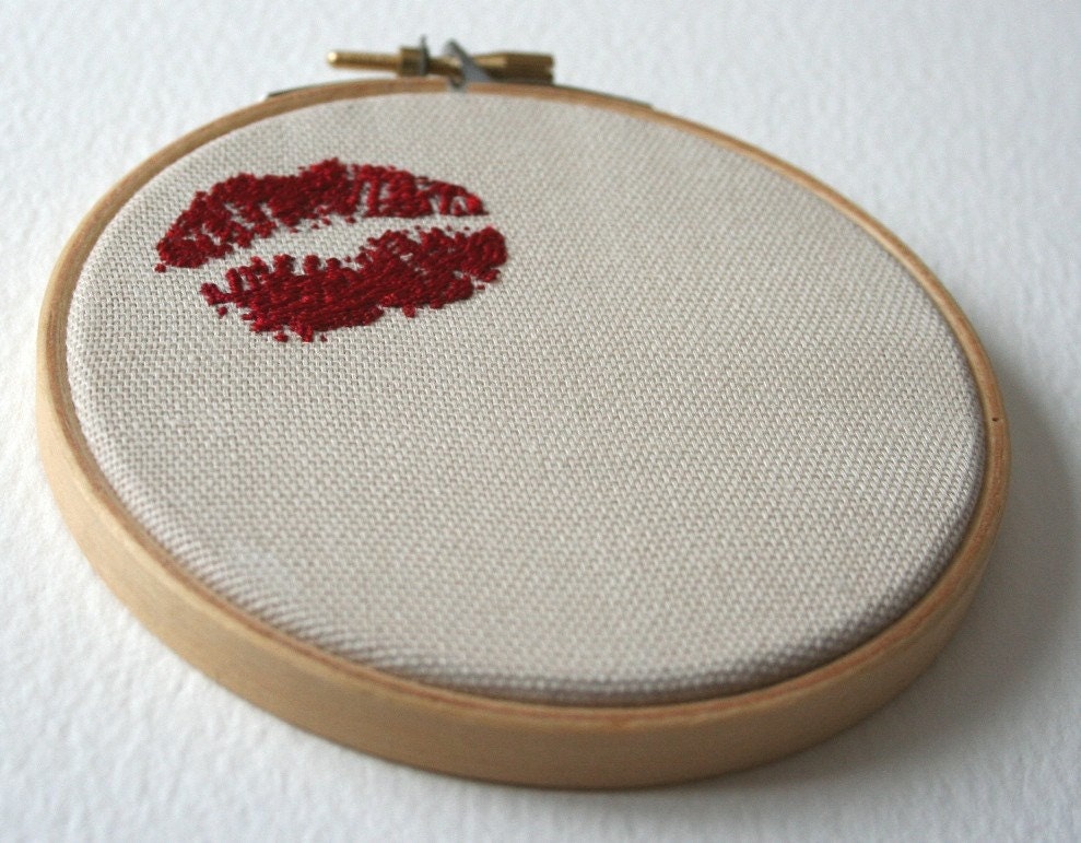 Hoop Art Lipstick Traces Hand Embroidered Sweetheart Wall Plaque