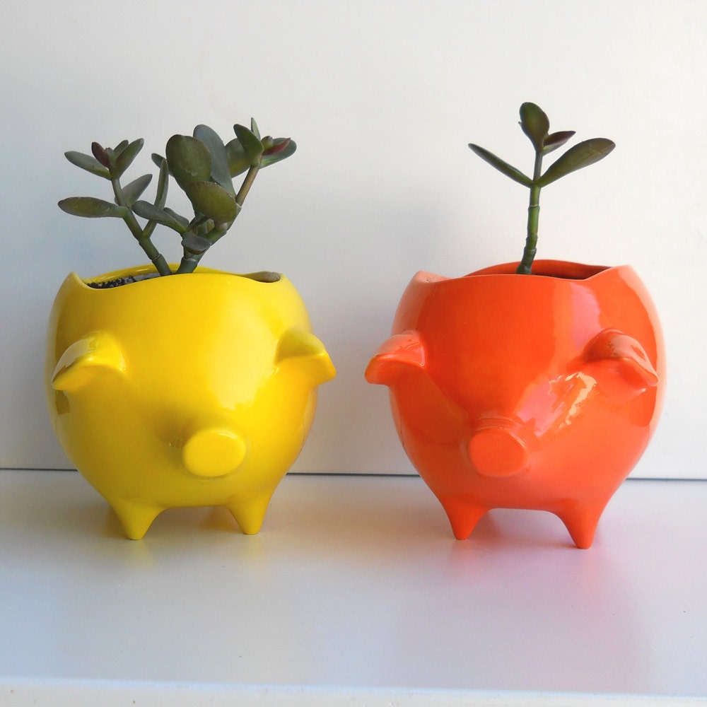 Ceramic Pig Planter Vintage Design in Lemon Yellow
