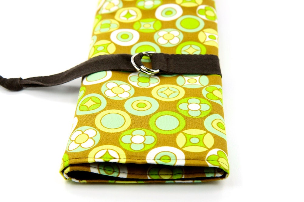 SHORT Knitting Needle Case Organizer - Wildwood Buttons Green - 24 brown pockets