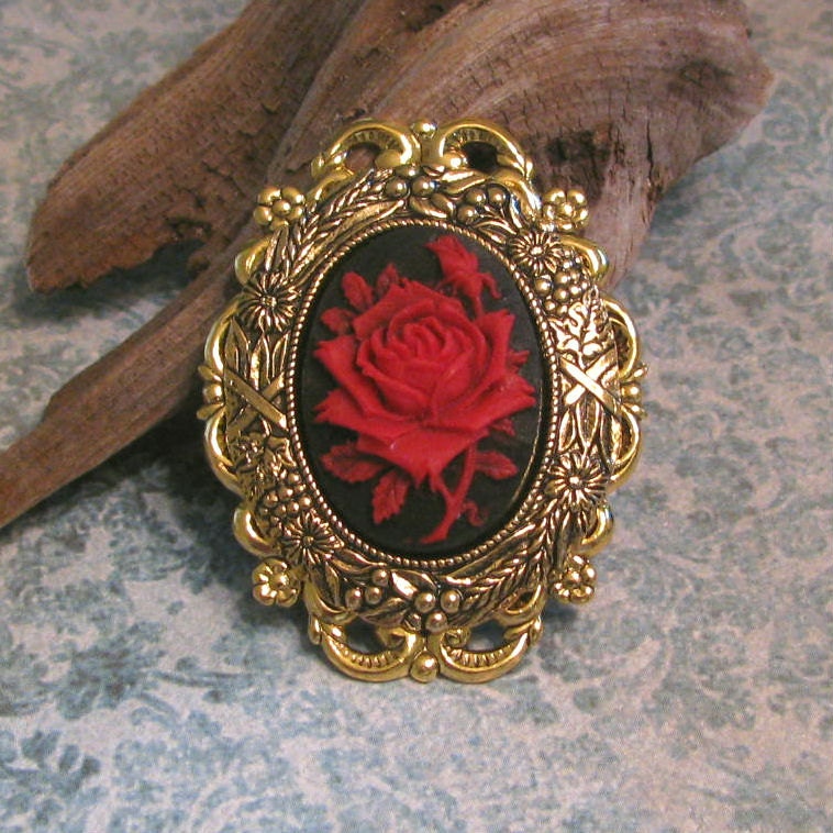 Cameo Brooch Black with Red Rose Antiqued Gold Filigree and Setting