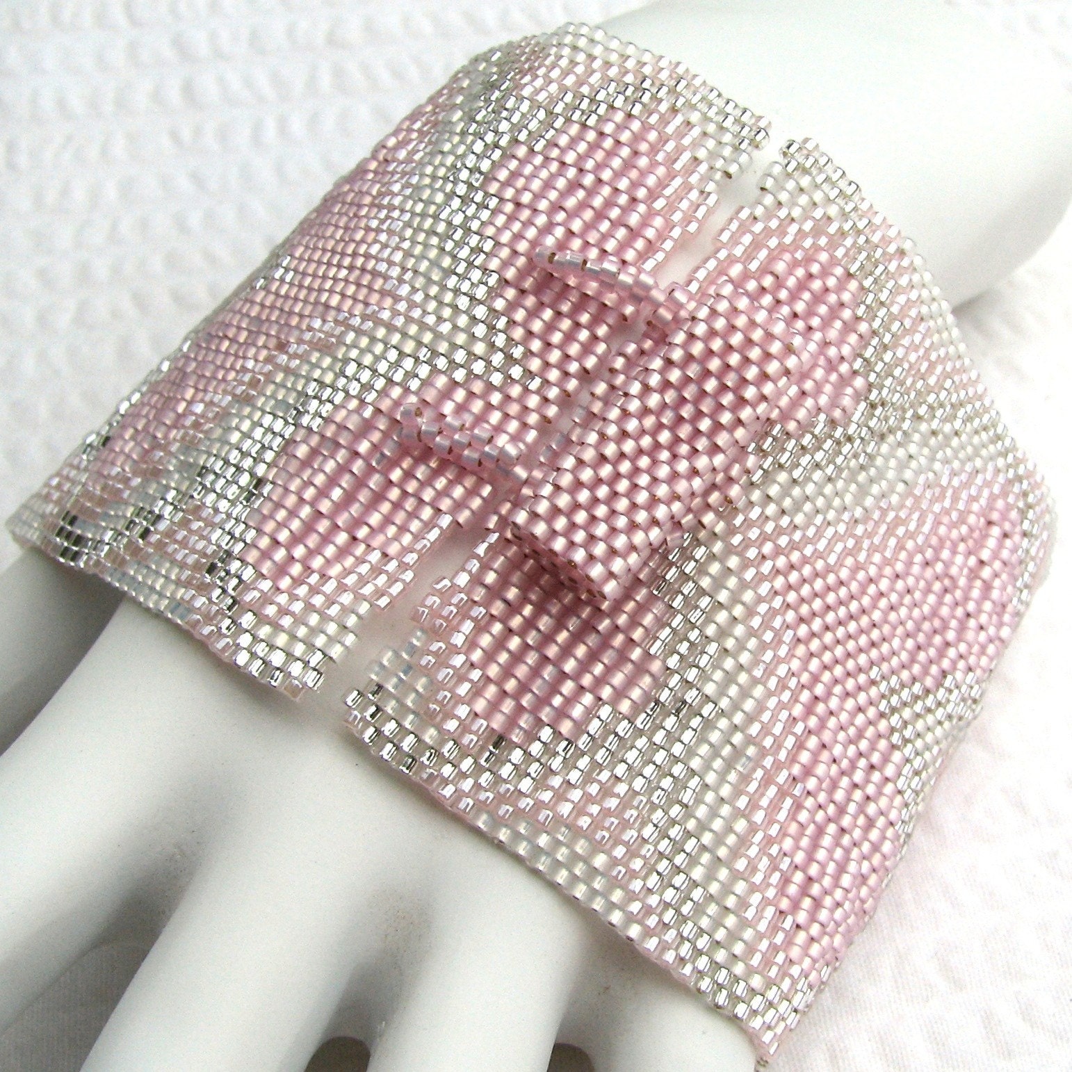Soft Pink Bargello Hearts Peyote Cuff Bracelet (2383)