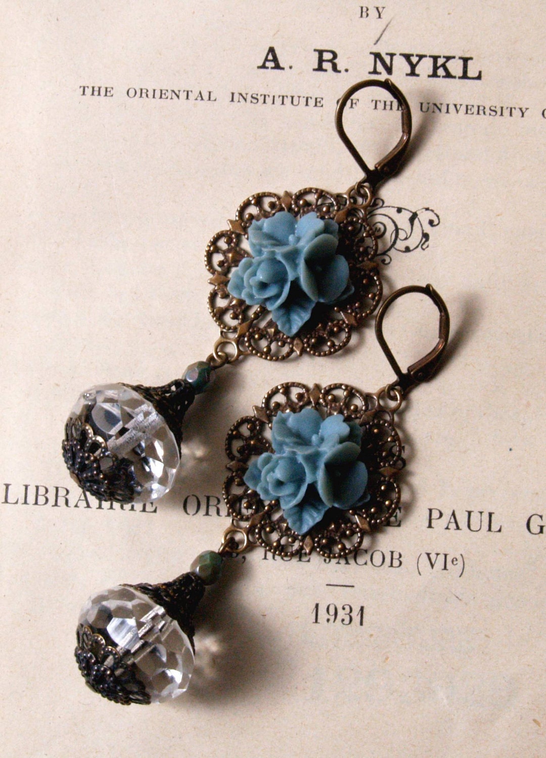 Vintage Style Resin Flower Blue Bouquet Earrings