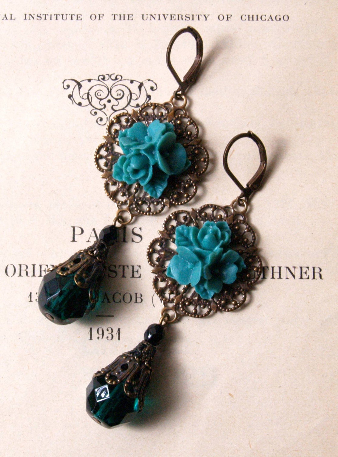 Vintage Style Flower Earrings Emerald Bouquet