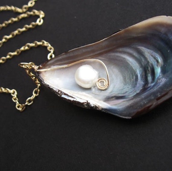 Oyster Shell Necklace Gold ... by Pretty Cheap Jewelry