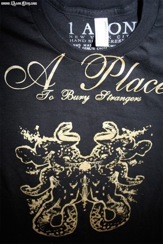 cyber monday etsy,black tee, aptbs t shirt, aptbs tee, A Place To Bury Strangers - black Snakes tee mens XL