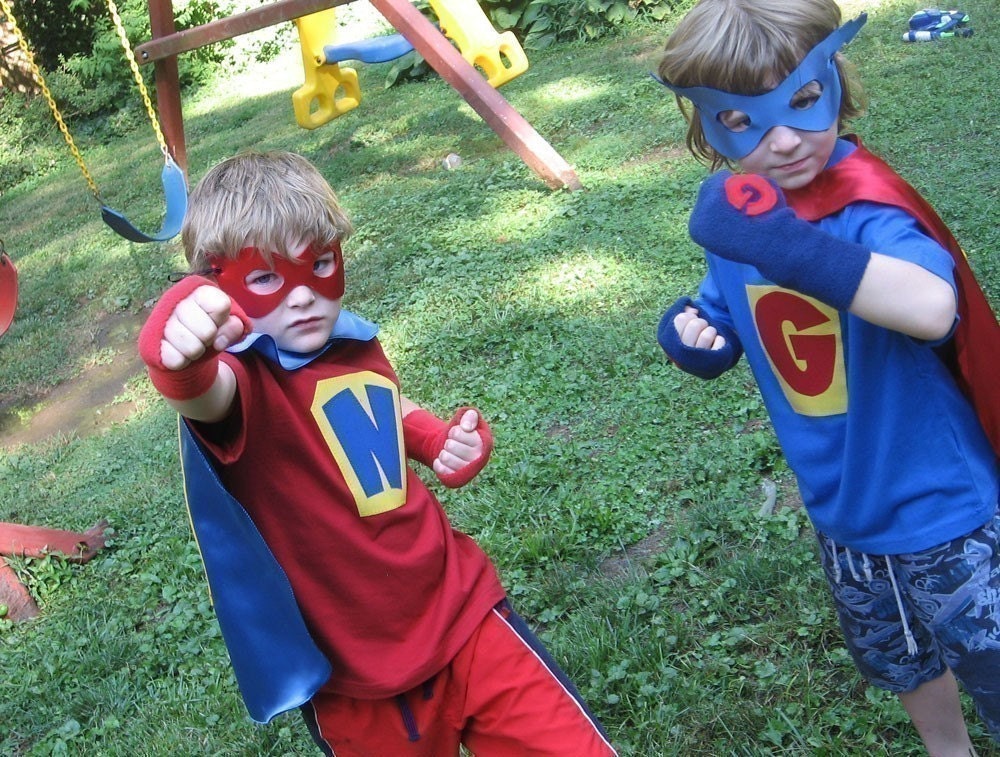 2 Superhero Capes Costume  or Princess Costume  2 kids Cape  2 Tees  2 Mask and 2 pairs of Gloves