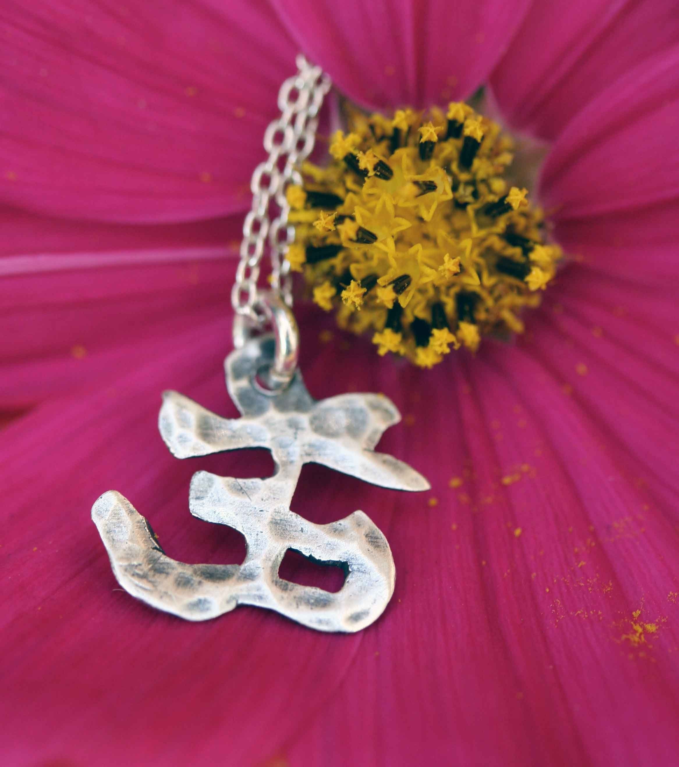 Tiny Om on a Chain