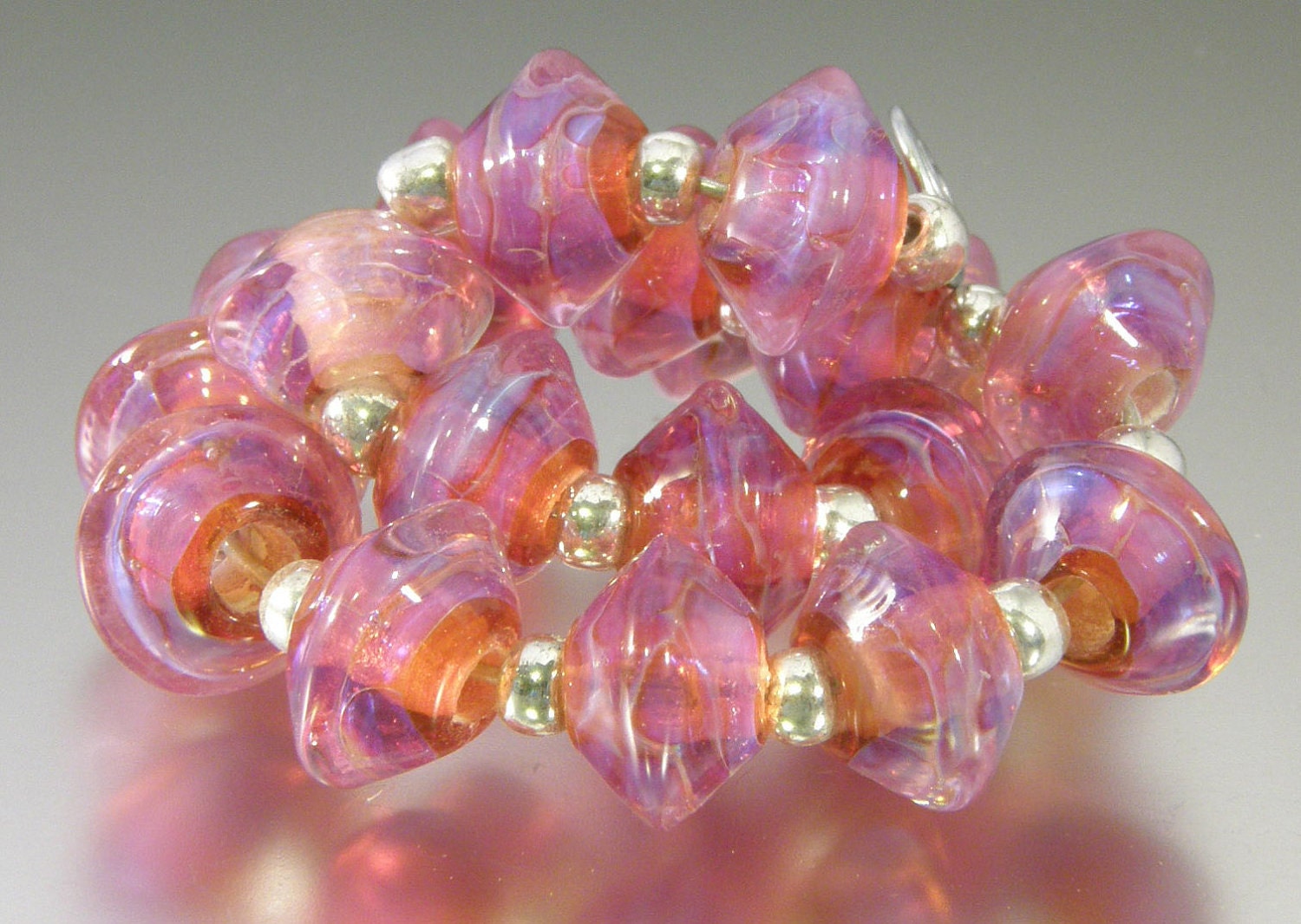 KILLERBEEDZ1 - Pink Ice - 6 Stubby Bicone Lampwork Beads