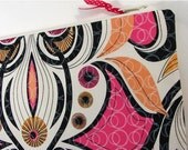 MacBook Air 11 Padded Netbook Sleeve Case Cover in Hot Couturier Hibiscus