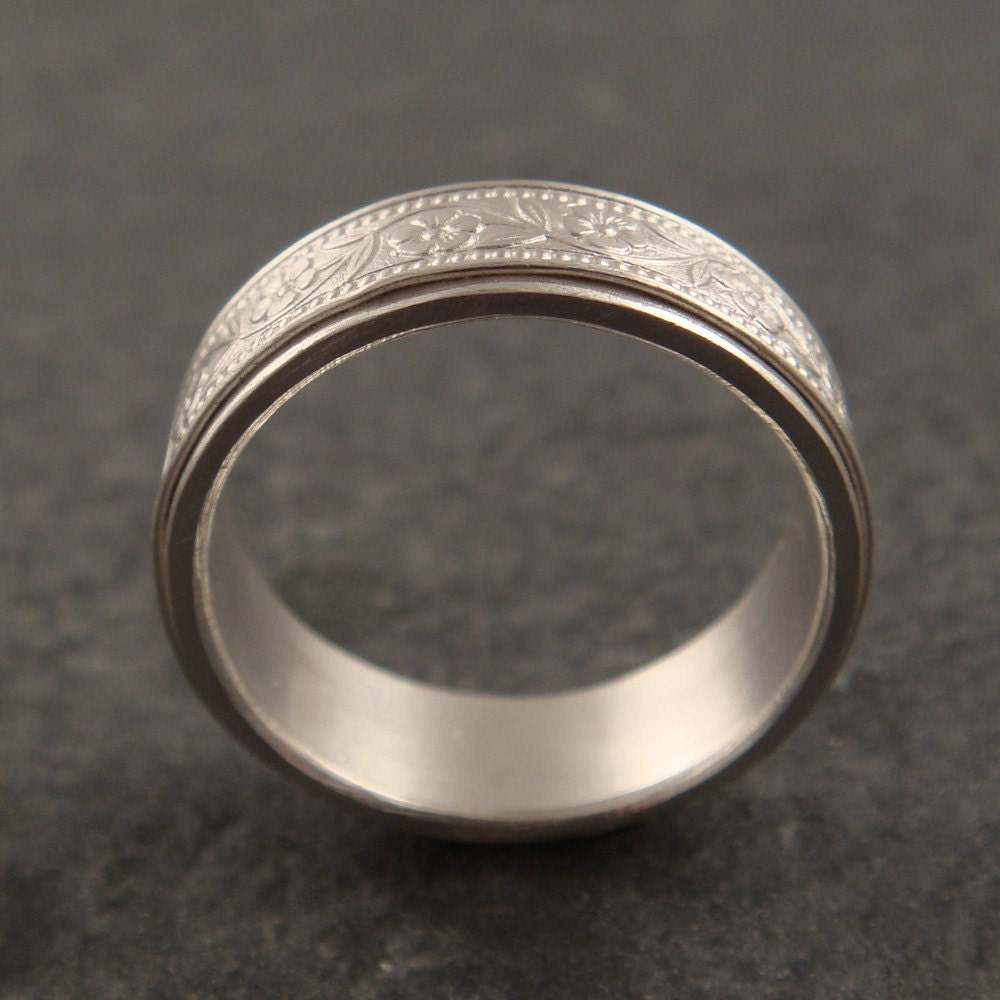 Floral Wedding Band in White Gold