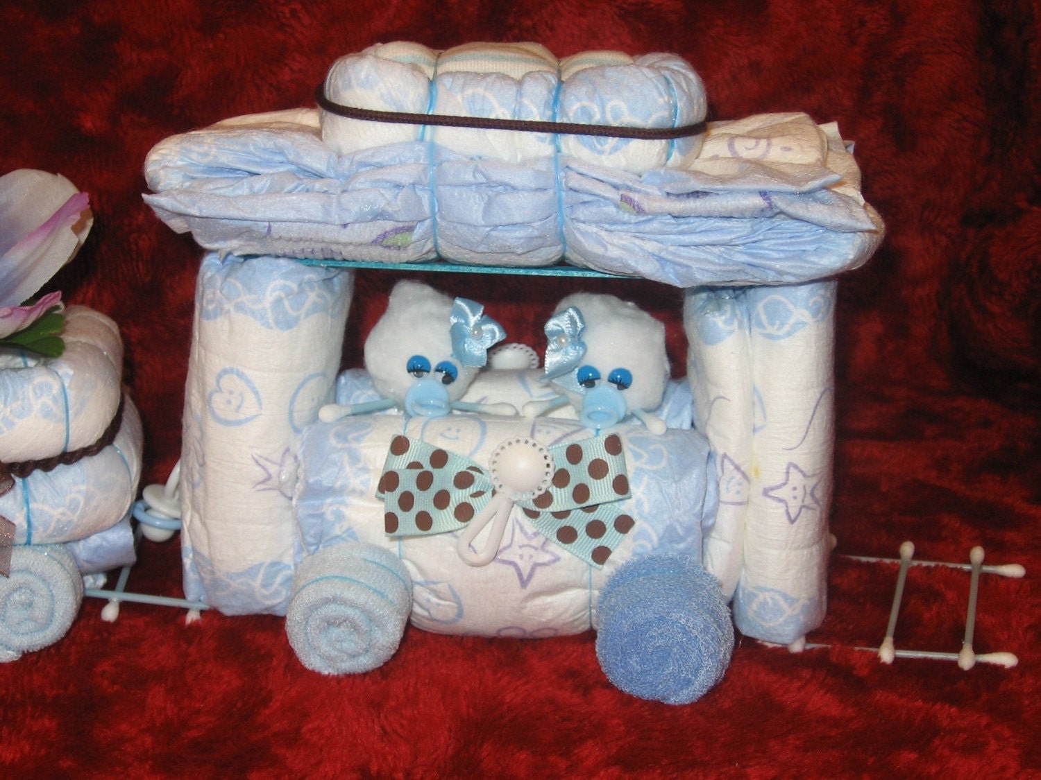 Instructions - Diaper Choo Instructions for Choo Train Night Light Diaper Cake. Learn how to make fr.Diapers - GR8 for Baby Keepsake.