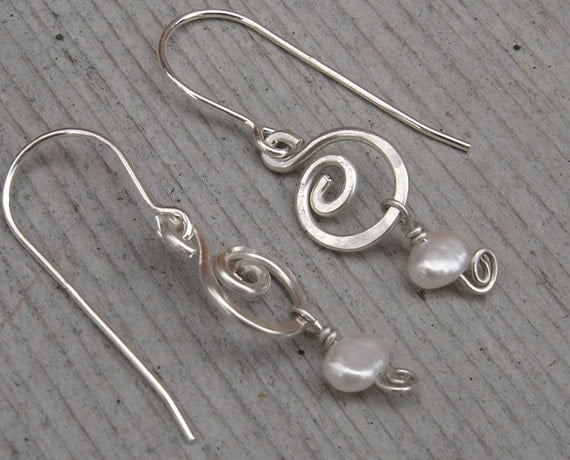 Little Swirl Fresh Water Pearl Earrings - Hammered Dangle Earrings -  Sterling Silver Swirl Earrings