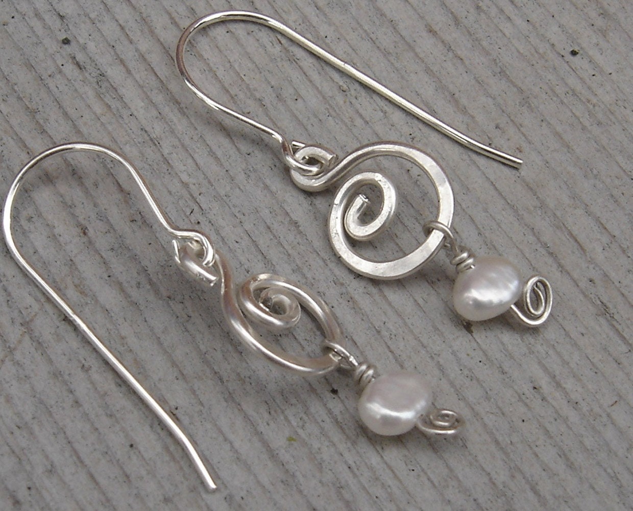 Little Swirl Fresh Water Pearl Earrings - Hammered Dangle Earrings -  Sterling Silver Swirl Earrings