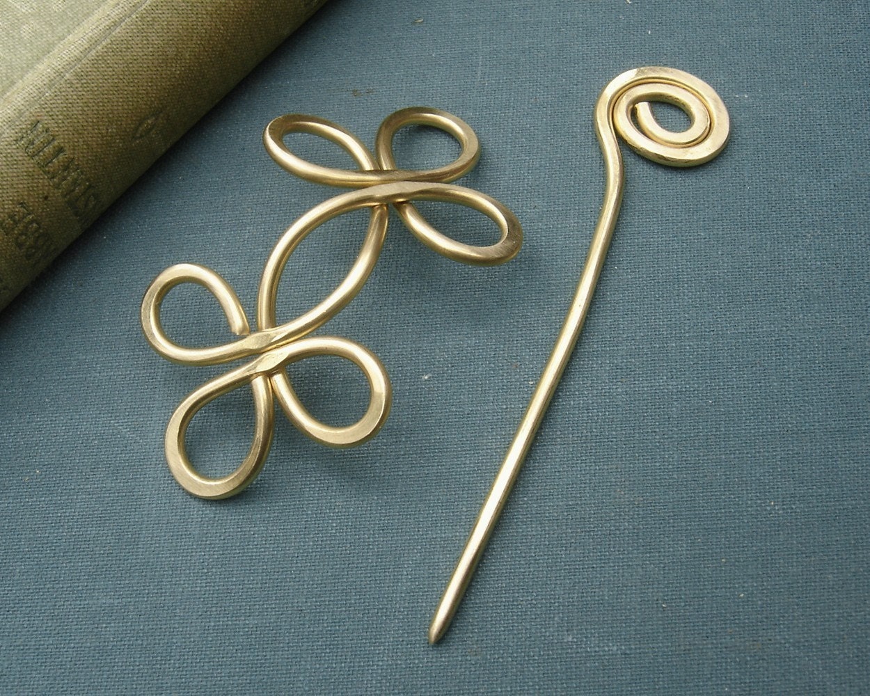 Celtic Double Crossed Loops Brass Shawl Pin, Hair Pin, Scarf Pin, Brooch, Hair Slide, Fastener, Closure - Knitting Accessories, Women