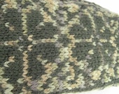 Hand Knit Norwegian Flower Mittens in Green Wool