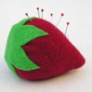 Emery Pincushion / Pin Cushion - Large Felt Strawberry