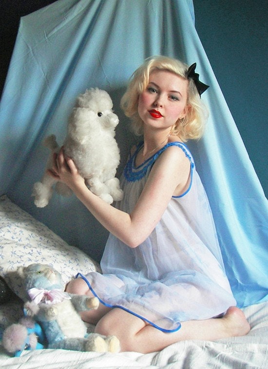 Set of 3 pin up postcards