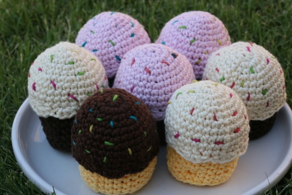 Naturally Sweet CUSTOM Cotton Play Food-- SHIPS in 2 business days- any cupcake flavor and any swappable frosting color