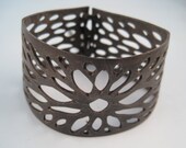 Bicycle inner tube cuff bracelet