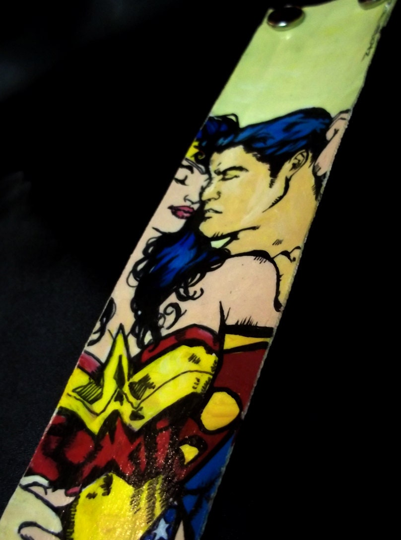 Wonder Woman loves Superman - Heroic Love hand-painted canvas Cuff