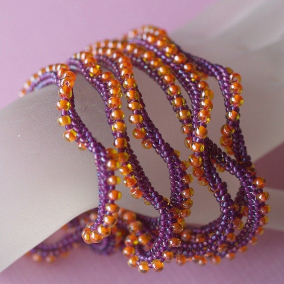 Aglaia... Collier. Boucles d'oreilles. Beadweaving. Corde de Ndebele. Tordu. Polyvalent. Magenta. Orange