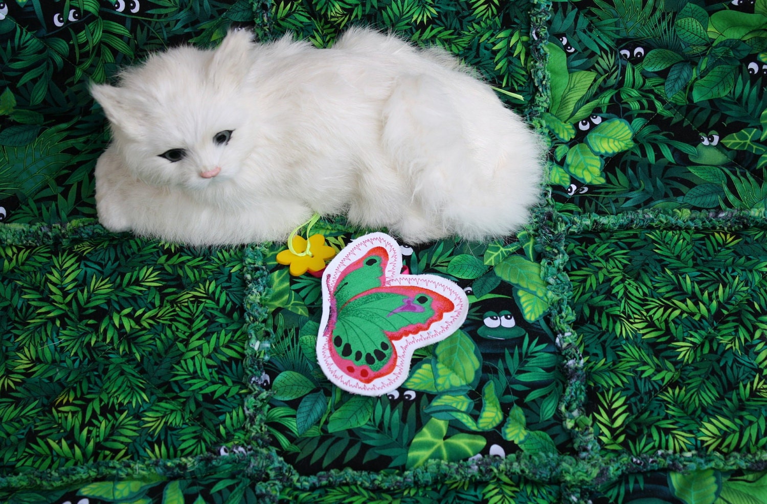 Handmade Fabric Cat Blanket Covered with Frog Eyes