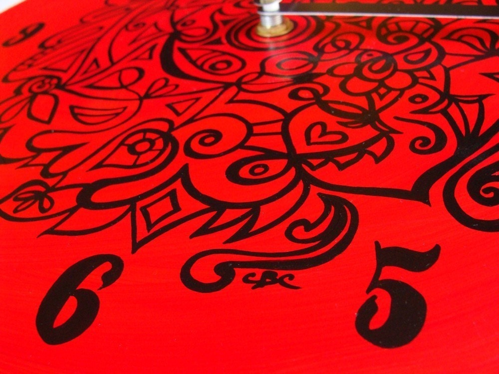 Vampire Red Goth Clock