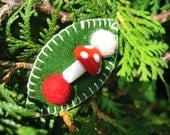 Toadstool Pouch with Child sized Barrette
