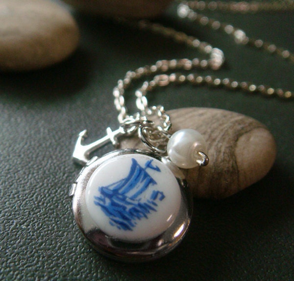 pirata . anchor . silver . nautical locket charm necklace