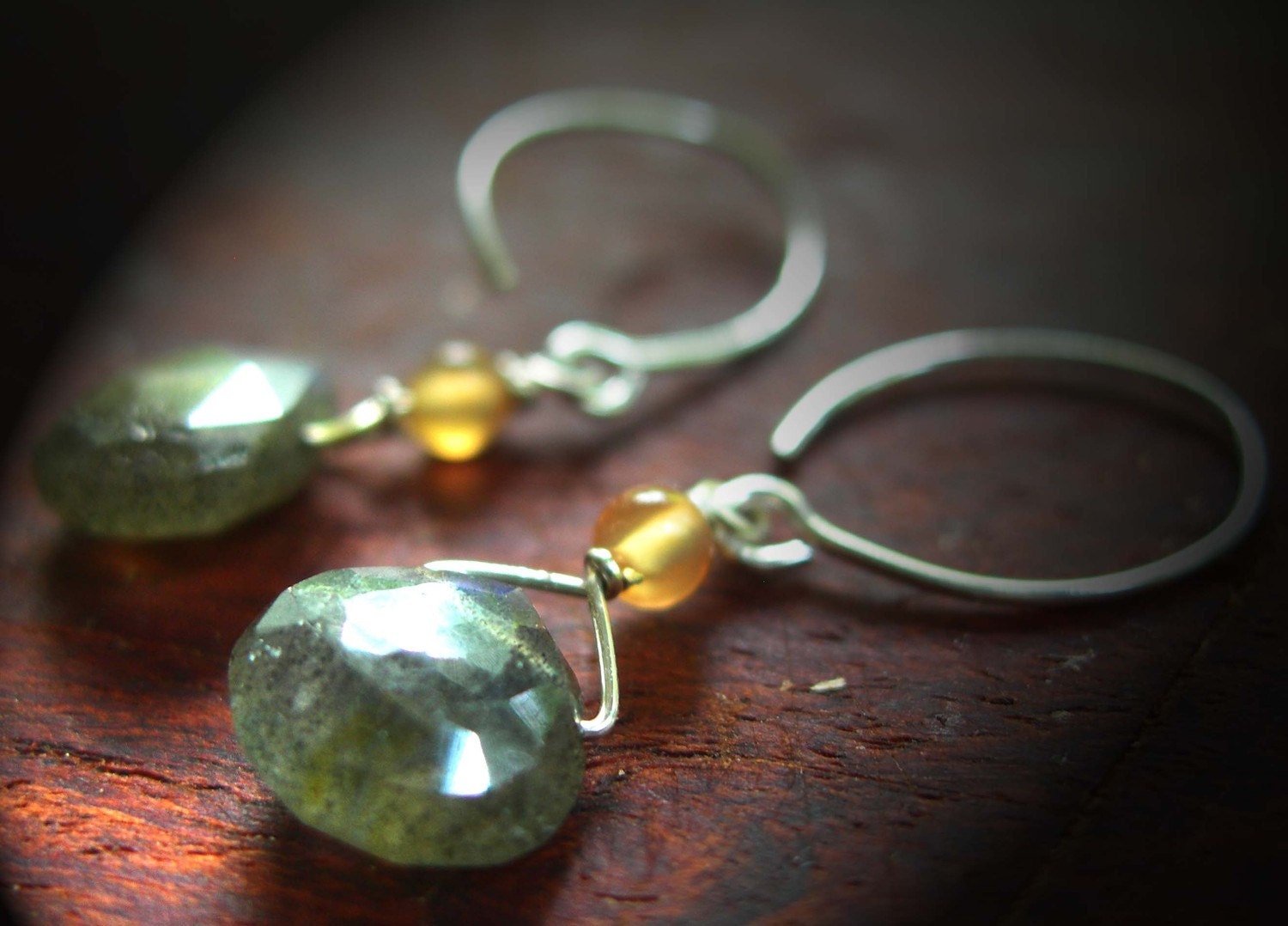 Chic- Labradorite Earrings