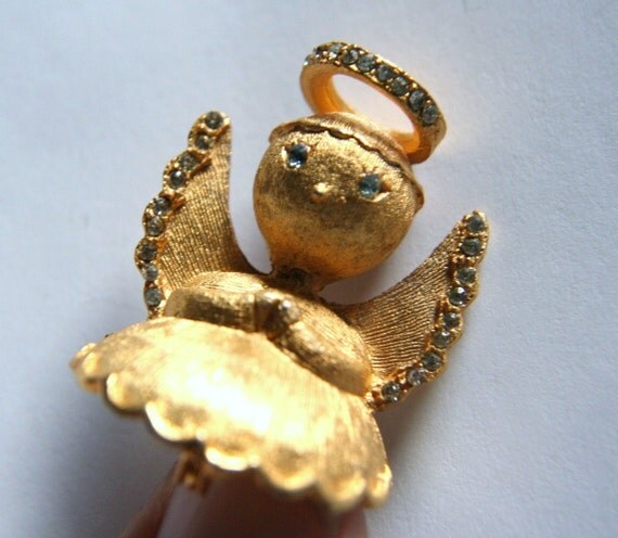 Vintage Signed Ultra Angel Rhinestone Pin Brooch