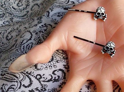 At Deaths End Skull and Crossbones Bobby Pins