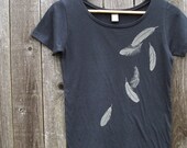 Womens tshirt with Falling Feathers - Screen Printed - Organic Cotton Scoop Neck - Gray