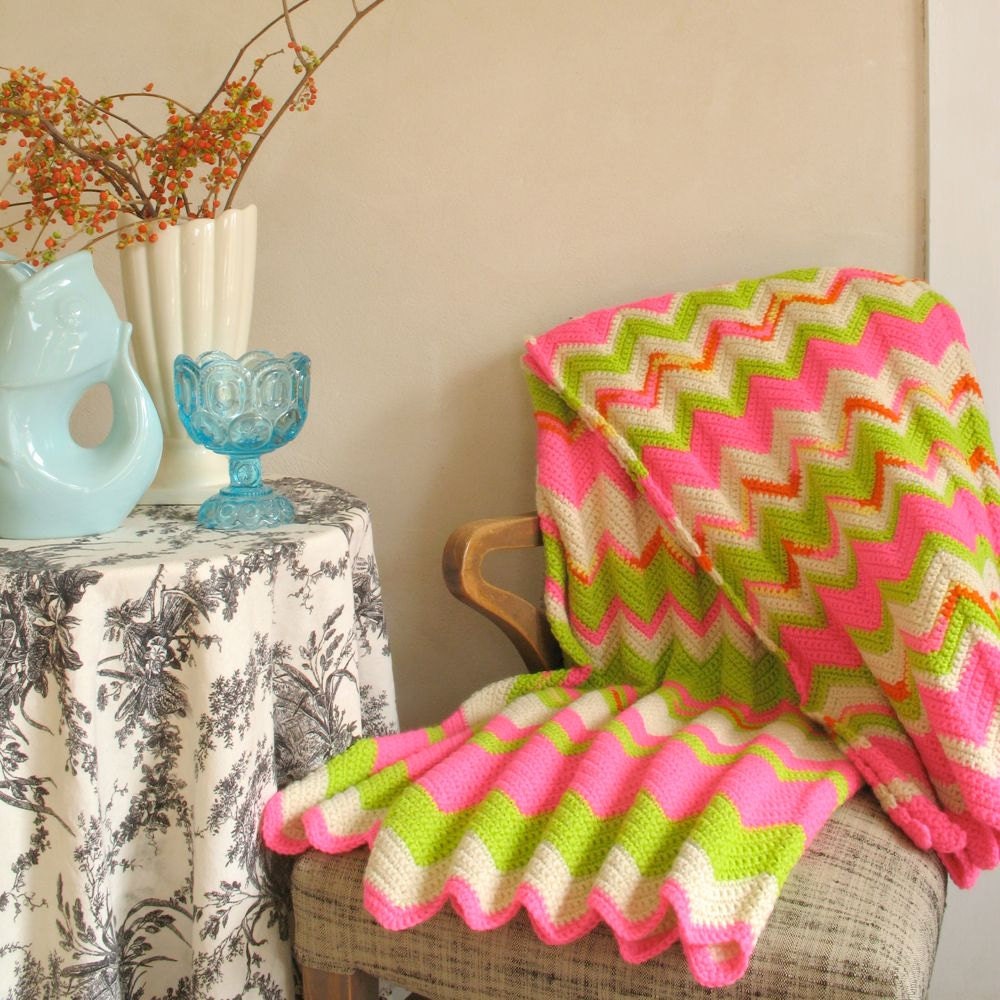Psychedelic Zigzag Afghan Wool Neon Pink Lime Green White Ripple Blanket