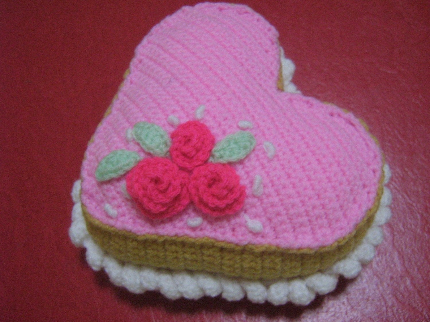 Food Crochet Pattern Cake Pattern PDF Instant Download Heart-Shaped Vanilla Cake with Pink Frosting