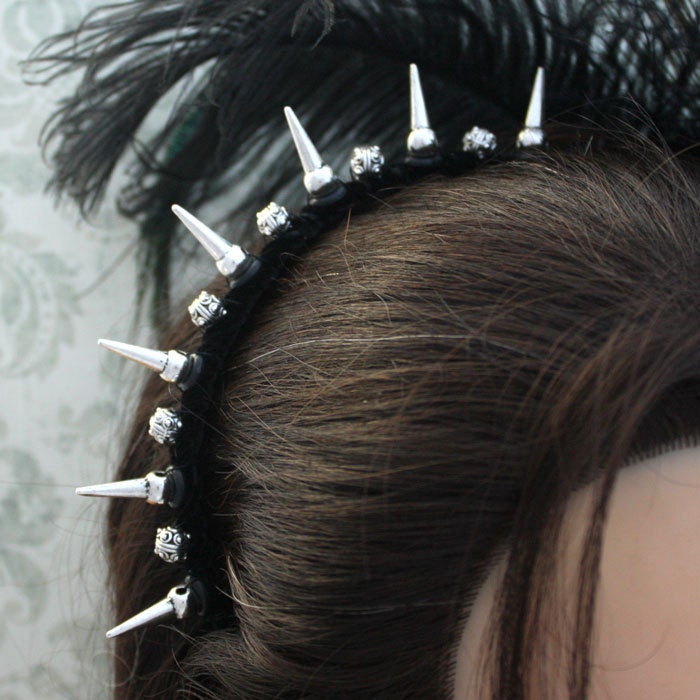 Raq On metal spike headpiece - 7 spikes