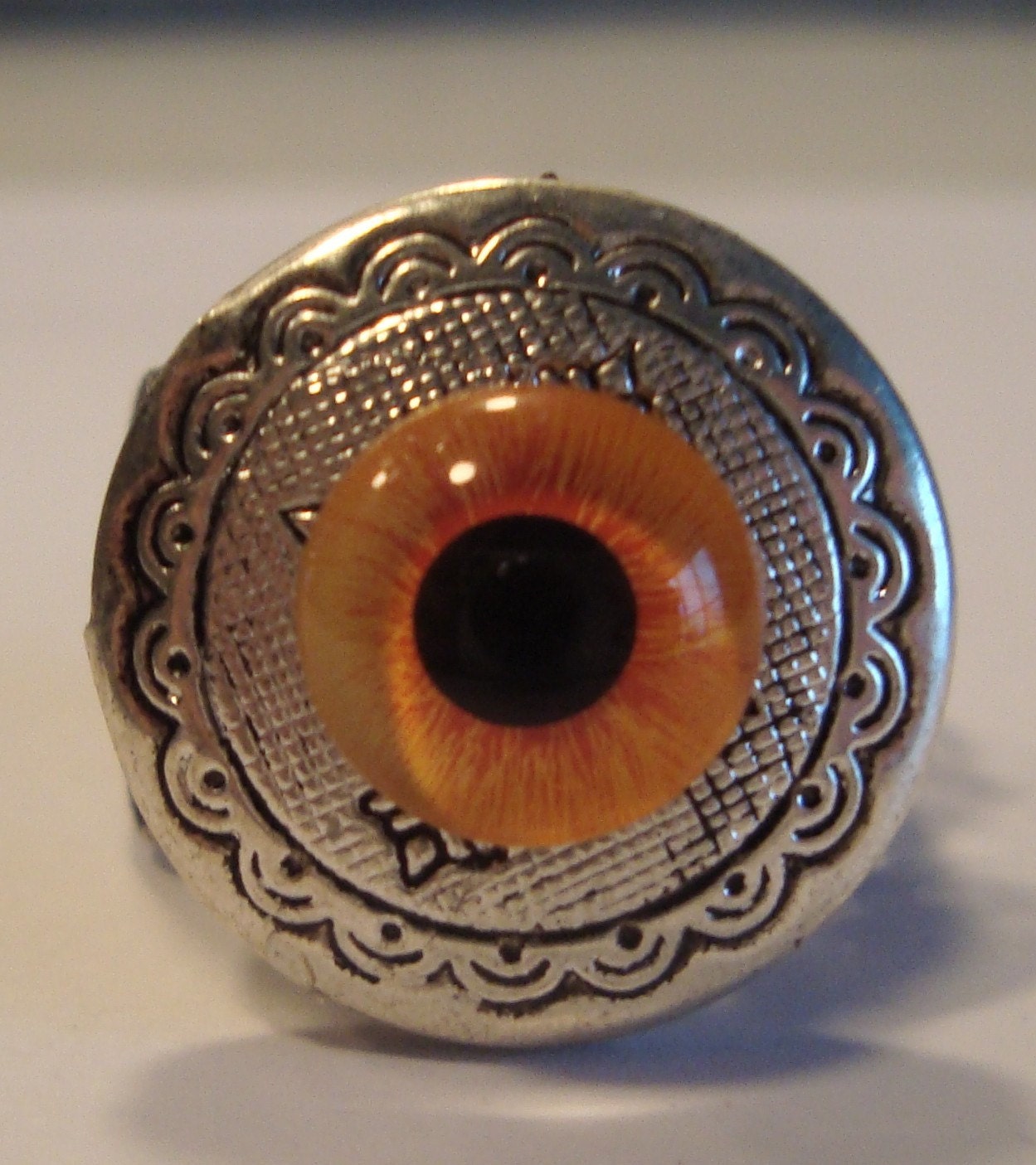 Victorian Steampunk OCULA CITRUSA Orange Glass Eye Locket Ring