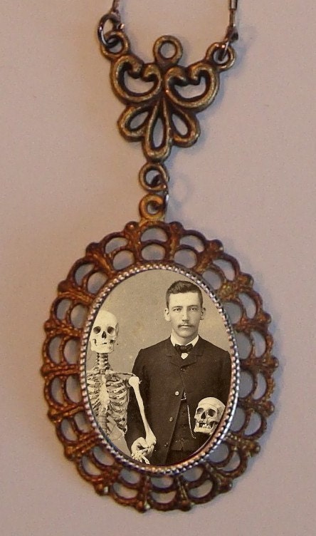 Beautiful Victorian MEDICAL STUDENT Skeleton Skull Victorian Silver-Tone Filigree Necklace Pendant